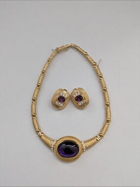 Vintage Carolina Herrera Gold-plated Necklace and Earring Set with Purple stone